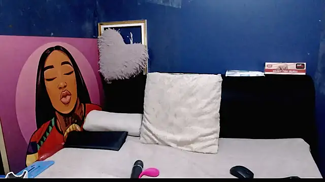 LolaSavageXO online show from 06/26/26, 07:24