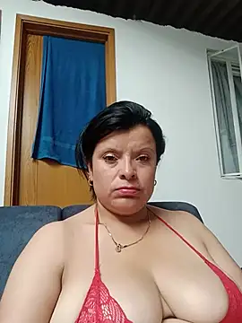 Snapshot of Samantha_Kieran chatting on 06/18/26, 10:03 Samantha Kieran online show from 06/18/26, 10:03