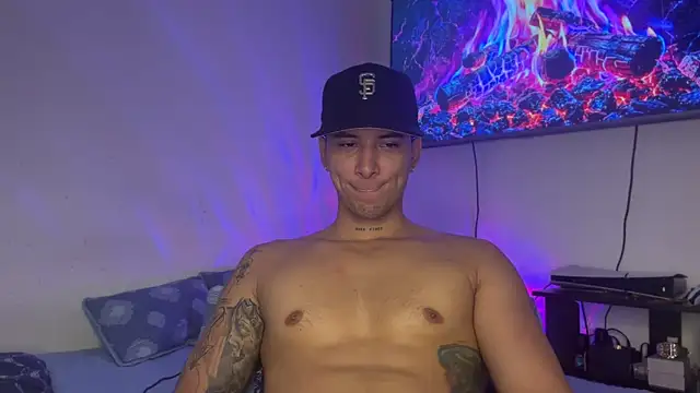 Snapshot of SexxxySquirterStev777 chatting on 07/28/26, 03:32 SexxxySquirterStev777 online show from 07/28/26, 03:32