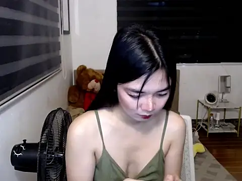 Snapshot of KylieXKendall chatting on 06/16/26, 05:21 KylieXKendall online show from 06/16/26, 05:21