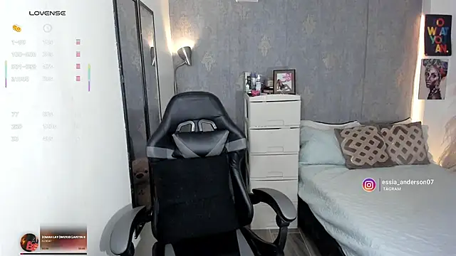 alessia anderson online show from 09/24/25, 09:40