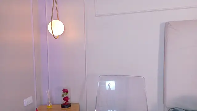 ZoeyPetit online show from 05/21/26, 11:17