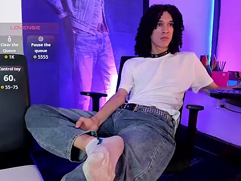 anddy hugecock online show from 06/19/26, 01:15