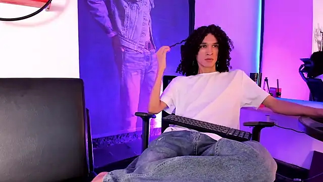 anddy hugecock online show from 07/07/26, 07:29