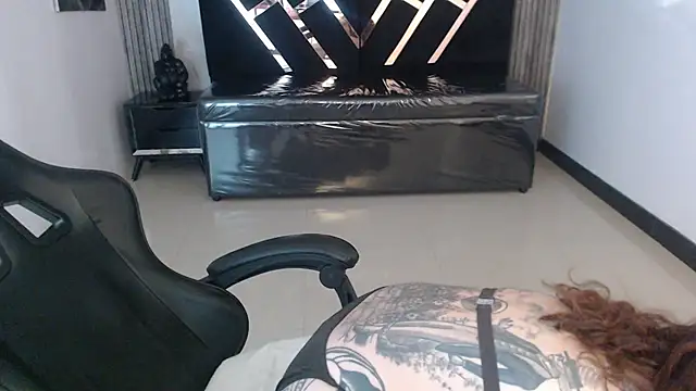 DamiaOshun ch online show from 06/28/26, 12:00
