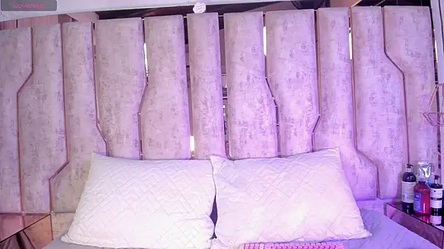 Paulina25  online show from 05/12/26, 07:33