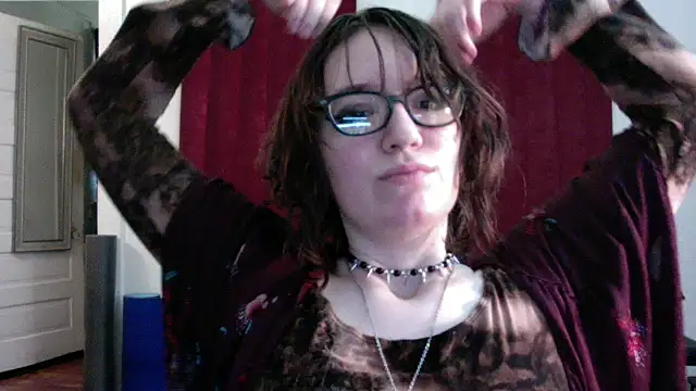 Snapshot of AnnywnBelle chatting on 05/07/26, 10:04 AnnywnBelle online show from 05/07/26, 10:04