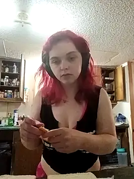 Snapshot of mistressmimi7 chatting on 05/07/26, 04:56 mistressmimi7 online show from 05/07/26, 04:56