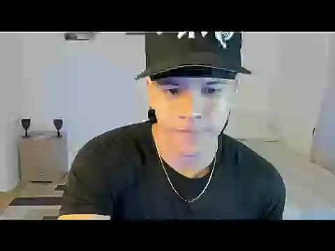 Snapshot of sant_wahlberg chatting on 05/27/26, 12:51 sant wahlberg online show from 05/27/26, 12:51