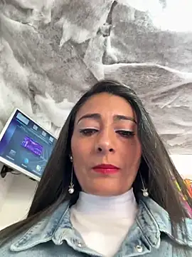 IsabellaMariet online show from 06/10/26, 02:49