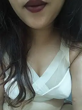 Snapshot of Diya_Jaan chatting on 05/12/26, 11:24 Diya Jaan online show from 05/12/26, 11:24