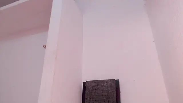 Snapshot of AlizlovA chatting on 08/02/26, 10:08 AlizlovA online show from 08/02/26, 10:08