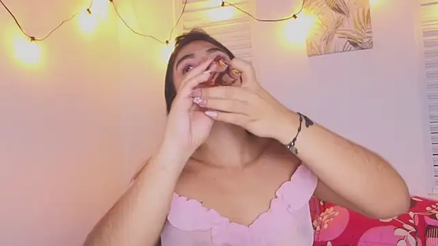VictoriaaLopez online show from 06/05/26, 03:57