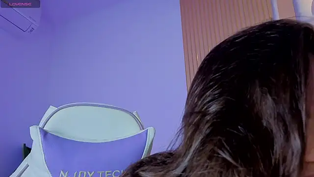 Megann Rousee online show from 04/30/26, 11:49