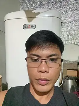 Cumwithme041720 online show from 04/30/26, 01:28