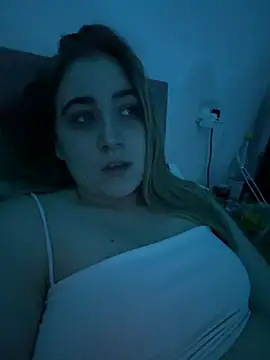 Taylormillie471 online show from 05/18/26, 08:25