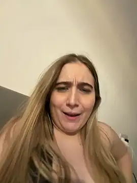Taylormillie471 online show from 06/12/26, 11:03