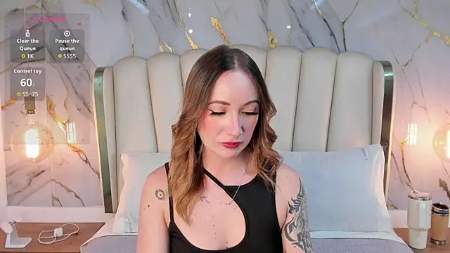 Hannah Lane online show from 05/25/26, 12:11