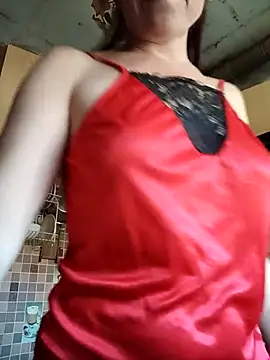 Snapshot of MerelinMILf2 chatting on 05/04/26, 10:11 MerelinMILf2 online show from 05/04/26, 10:11