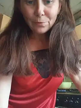 Snapshot of MerelinMILf2 chatting on 05/29/26, 03:10 MerelinMILf2 online show from 05/29/26, 03:10
