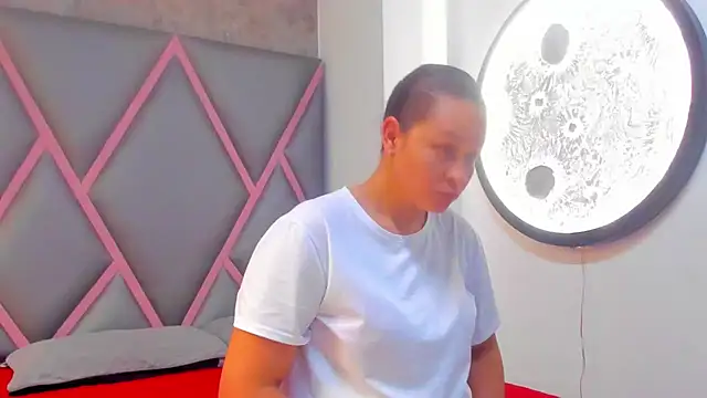 Snapshot of DeborayDark chatting on 05/19/26, 06:58 DeborayDark online show from 05/19/26, 06:58