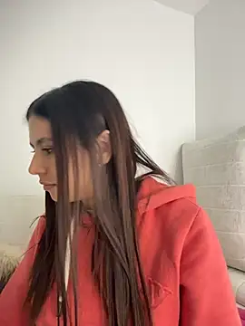 EmilyCxx online show from 05/09/26, 04:28