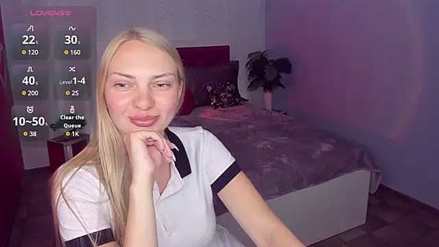 Snapshot of NancyGlamour chatting on 07/03/26, 10:54 NancyGlamour online show from 07/03/26, 10:54