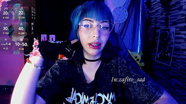 Snapshot of BlueElyxra chatting on 06/19/26, 04:17 BlueElyxra online show from 06/19/26, 04:17