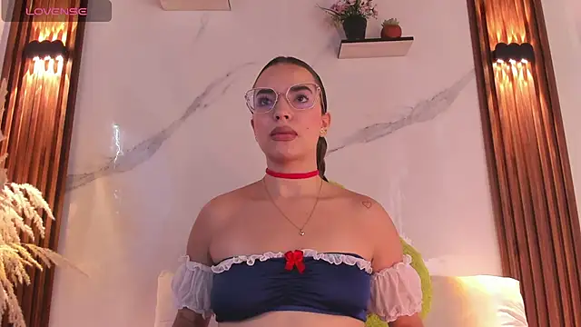 catalina lafer online show from 05/11/26, 12:33