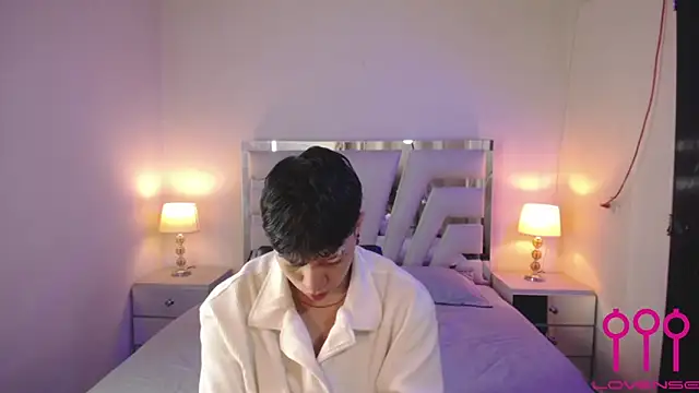 Asher addamss  online show from 05/06/26, 08:25