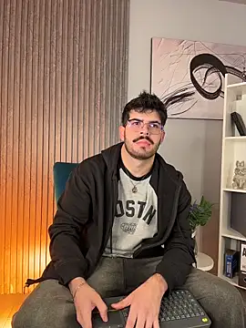 DomBoy  online show from 06/17/26, 07:59