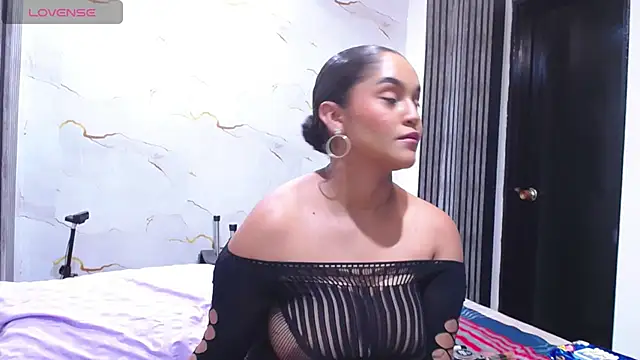 Snapshot of Liaa_cams chatting on 07/17/26, 03:02 Liaa cams online show from 07/17/26, 03:02