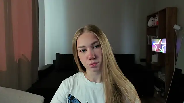 Snapshot of AnnaAlexArti chatting on 06/02/26, 04:58 AnnaAlexArti online show from 06/02/26, 04:58