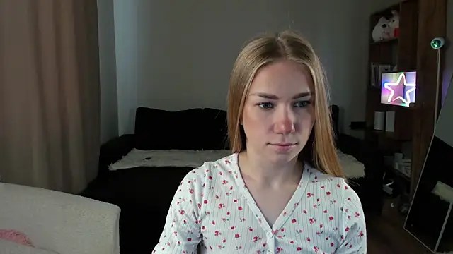 Snapshot of AnnaAlexArti chatting on 06/05/26, 05:36 AnnaAlexArti online show from 06/05/26, 05:36