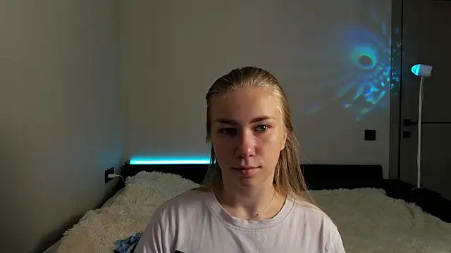 Snapshot of AnnaAlexArti chatting on 06/25/26, 05:12 AnnaAlexArti online show from 06/25/26, 05:12