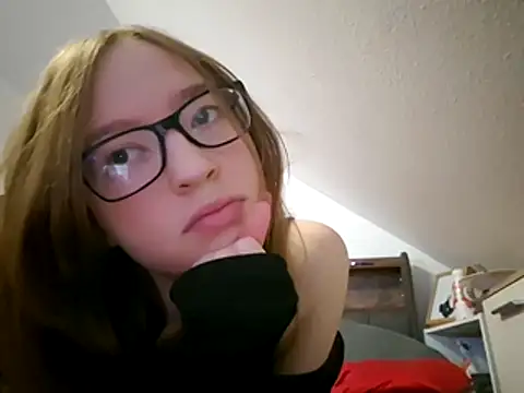 Freaky-Doll online show from 05/09/26, 05:07