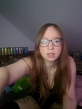 Freaky-Doll online show from 06/08/26, 08:20