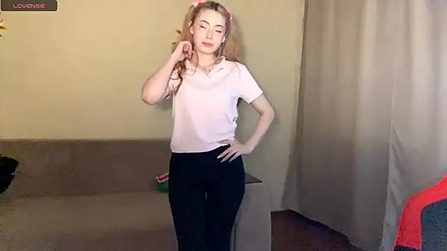 JacquiKelder online show from 05/13/26, 01:08