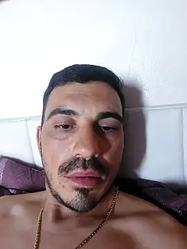 Valmorleandro21 online show from 04/29/26, 11:03