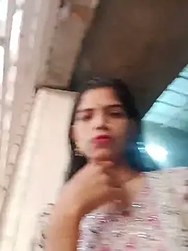 Snapshot of Khushi_lodha chatting on 06/05/26, 12:06 Khushi lodha online show from 06/05/26, 12:06