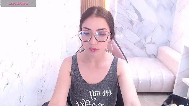 IvoryMuse tf online show from 04/30/26, 03:07