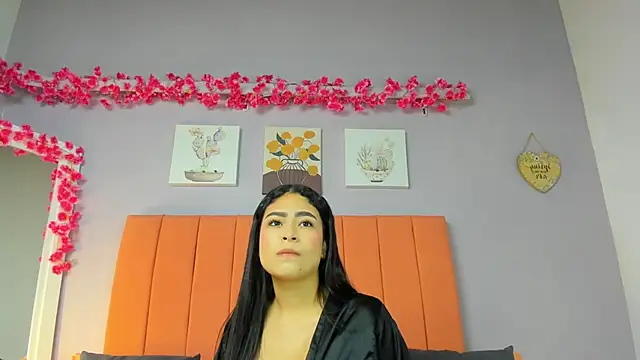 Snapshot of roxanneowens chatting on 06/01/26, 12:07 roxanneowens online show from 06/01/26, 12:07