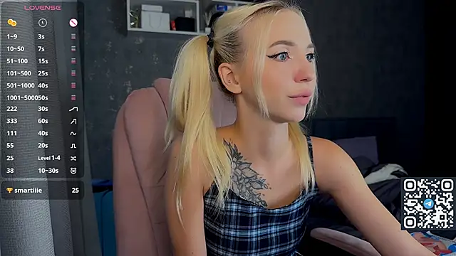 Snapshot of Sabrinkaaa chatting on 06/15/26, 06:43 Sabrinkaaa online show from 06/15/26, 06:43