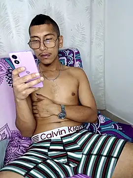 Lil black009 online show from 05/04/26, 07:48