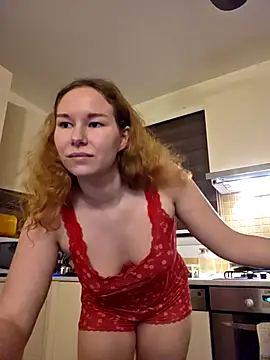 Lilian West online show from 04/30/26, 06:25