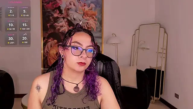 Snapshot of LoiseHarper chatting on 05/31/26, 05:42 LoiseHarper online show from 05/31/26, 05:42