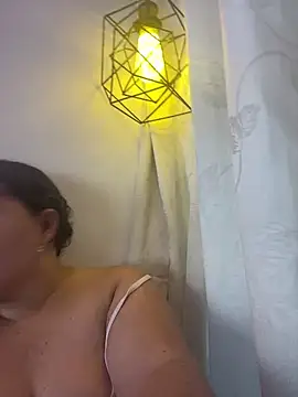 Snapshot of evereskira chatting on 05/12/26, 10:40 evereskira online show from 05/12/26, 10:40