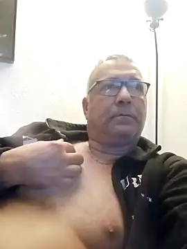 Soloyan online show from 01/05/25, 06:13