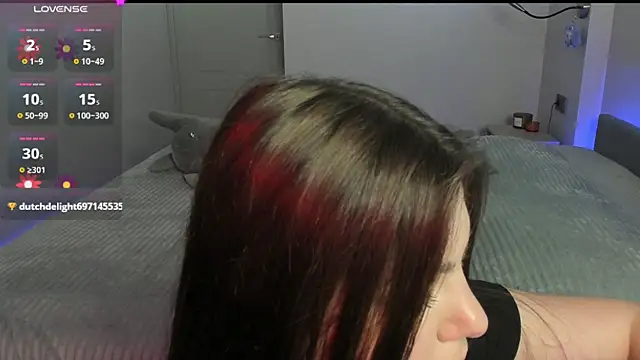 Snapshot of EmmyyK chatting on 06/27/26, 12:22 EmmyyK online show from 06/27/26, 12:22