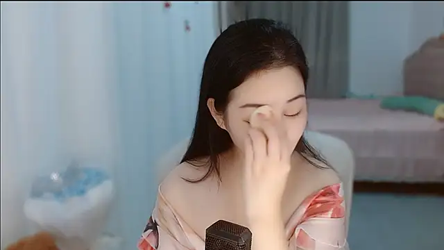 Amy-cnbaby online show from 08/04/26, 01:53